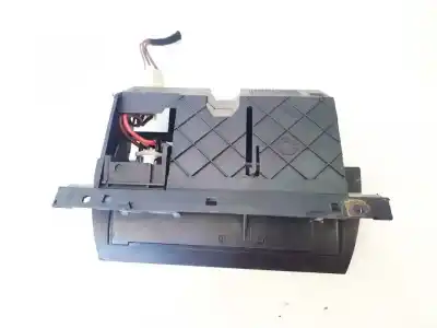 Автозапчасти б/у пепельница за skoda superb (3u4) 2.0 tdi dpf ссылки oem iam 3u2857962  