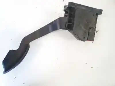 Second-hand car spare part accelerator pedal for opel corsa c 1.2 16v cat (z 12 xep / lb4) oem iam references 55702020  