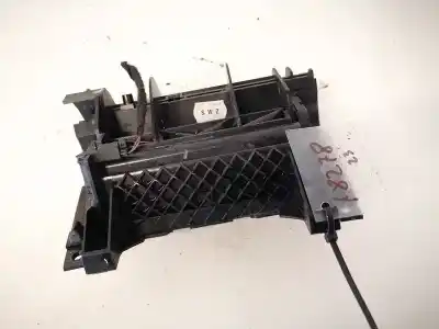 Автозапчасти б/у пепельница за audi a4 avant (8e) 2.5 tdi (120kw) ссылки oem iam 8e0857951   Автозапчасти б/у пепельница за audi a4 avant (8e) 2.5 tdi (120kw) ссылки oem iam 8e0857951