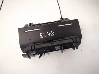 Gebrauchtes Autoersatzteil Aschenbecher zum AUDI A4 AVANT (8E)  OEM-IAM-Referenzen 8E0857951  