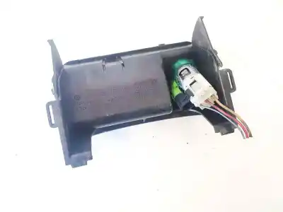 Автозапчасти б/у пепельница за volkswagen passat variant (3b5) 1.9 tdi ссылки oem iam 3b0857961  