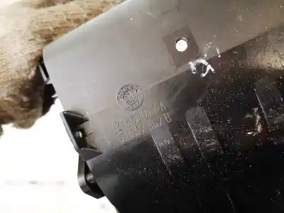 Автозапчасти б/у пепельница за skoda octavia combi (1z5) 1.9 tdi dpf ссылки oem iam 1z1863077a  1z1857962b