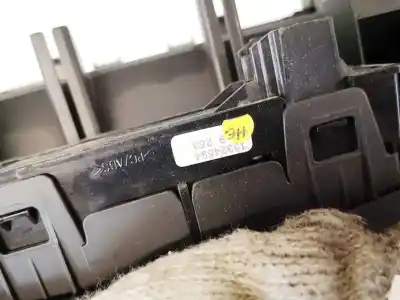 Second-hand car spare part hazard warning lights for opel insignia a (g09) 2.0 cdti (68) oem iam references 13324594  