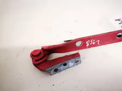 Second-hand car spare part bonnet hinge for audi a4 avant (b5) 1.9 tdi oem iam references 8d0823301  