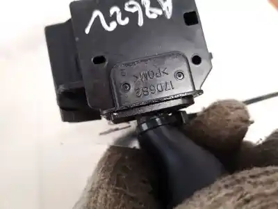 Pezzo di ricambio per auto di seconda mano comando pulito per mazda 3 lim. (bl) 1.6 16v cat riferimenti oem iam 17d682  