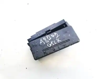 Автозапчастина б/у попільничка для audi a6 avant (4b5) 2.5 tdi посилання на oem iam 4b0857405  4b0857405