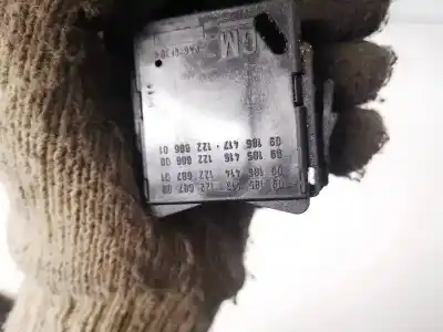 Peça sobressalente para automóvel em segunda mão comutador de limpa vidros por opel meriva b 1.7 16v cdti referências oem iam 09185413  09185414, 09185415, 09185417