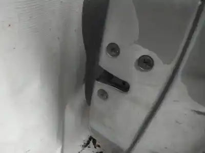 Peça sobressalente para automóvel em segunda mão fechadura da porta dianteira direita por hyundai getz (tb) 1.3 básico referências oem iam 