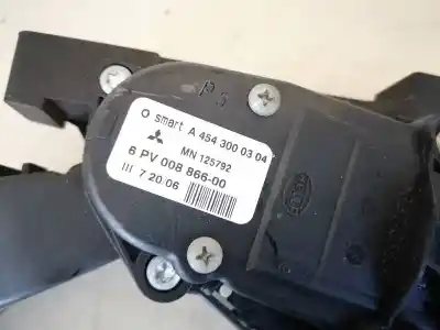 Автозапчастина б/у педаль акселератора для smart forfour 1.1 cat посилання на oem iam a4543000304  mn125792, 6pv008866-00