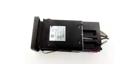 Second-hand car spare part hazard warning lights for volkswagen passat variant (3b5) 1.9 tdi oem iam references 3b0953235b  