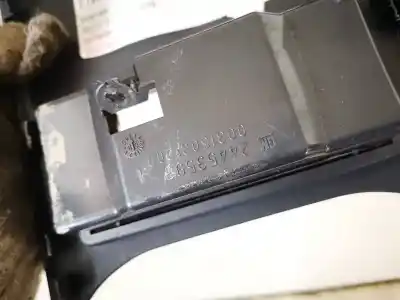 Peça sobressalente para automóvel em segunda mão cinzeiro por opel vectra c (z02) 2.2 dti 16v (f69) referências oem iam 24453591  
