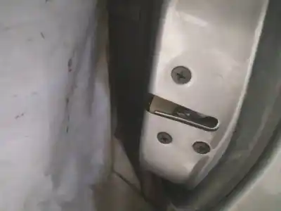 Peça sobressalente para automóvel em segunda mão fechadura da porta dianteira direita por mazda 3 lim. (bl) 1.6 16v cat referências oem iam   