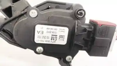 Pièce détachée automobile d'occasion pédale d'accélérateur pour opel astra j lim. 1.7 16v cdti références oem iam 13252702