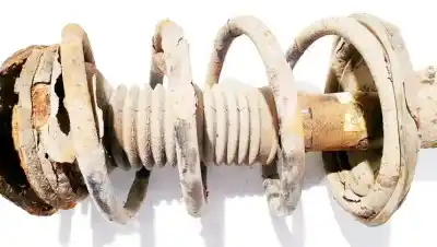 Peça sobressalente para automóvel em segunda mão mola de suspensão por toyota corolla (e12) 2.0 d-4d linea luna berlina referências oem iam 