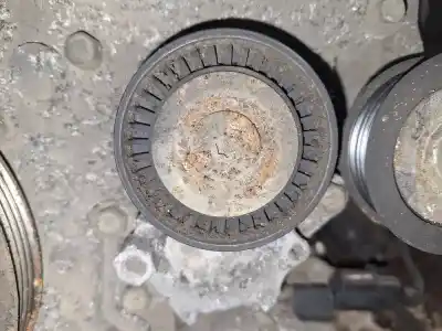 Pezzo di ricambio per auto di seconda mano tendicinghia ausiliaria per hyundai i30 1.6 crdi cat riferimenti oem iam 