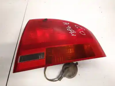 Автозапчасти б/у правый задний фонарь за audi a4 avant (8e) 2.7 tdi (dpf) ссылки oem iam 8e5945096