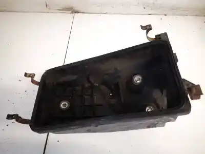 Second-hand car spare part air filter support for toyota corolla (e11) 2.0 d-4d linea sol oem iam references 