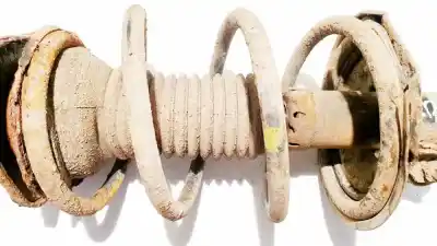 Second-hand car spare part shock absorber spring for toyota corolla (e11) 2.0 d-4d linea sol oem iam references 