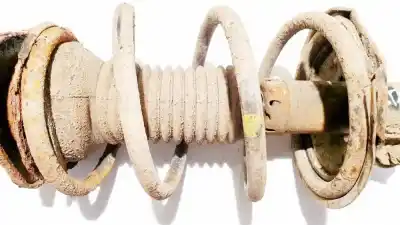 Second-hand car spare part shock absorber spring for toyota corolla (e11) 2.0 d-4d linea sol oem iam references   