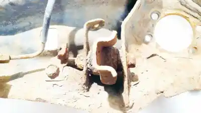 Peça sobressalente para automóvel em segunda mão braço de suspensão traseiro superior direito por jeep compass 2.2 crd cat referências oem iam   