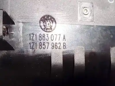 Автозапчастина б/у попільничка для skoda octavia ii combi (1z5) 1.6 lpg посилання на oem iam 1z1863077a  1z1857962b