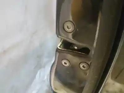 Pezzo di ricambio per auto di seconda mano serratura porta anteriore destra per toyota corolla verso (r1) 2.2 d-4d sol riferimenti oem iam 