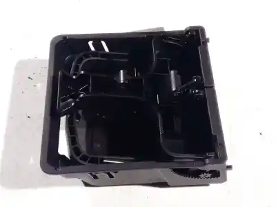 Автозапчастина б/у попільничка для volkswagen golf v variant (1k5) 1.9 tdi посилання на oem iam 1k0862532b