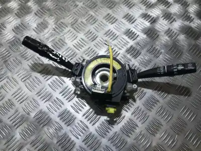 Peça sobressalente para automóvel em segunda mão comandos de alavanca por toyota corolla (e11) 2.0 d-4d linea sol referências oem iam 843101e700