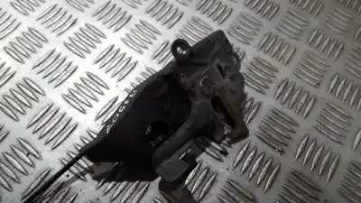 Second-hand car spare part bonnet lock for toyota corolla (e11) 2.0 d-4d linea sol oem iam references   