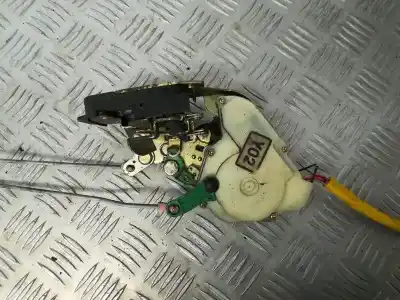 Second-hand car spare part rear left door lock for kia sorento 2.5 crdi ex oem iam references 