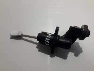 Pezzo di ricambio per auto di seconda mano cilindro frizione per audi a4 b6 (8e2) 1.9 tdi quattro riferimenti oem iam 8e2721401m  