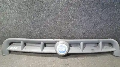 Автозапчастина б/у передня решіта для fiat doblo (119) 1.9 jtd elx / dynamic посилання на oem iam 735268388