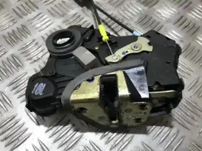 Peça sobressalente para automóvel em segunda mão fechadura da porta traseira direita por toyota corolla (e11) 2.0 d-4d linea sol referências oem iam 