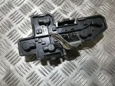 Автозапчасти б/у подставка для лампы за opel corsa b 1.4 cat (2h6) ссылки oem iam 5016  