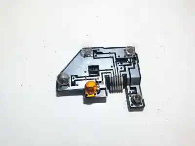 Pezzo di ricambio per auto di seconda mano portalampada per opel vectra b caravan 2.0 dti riferimenti oem iam 90568047