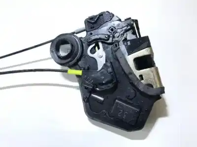 Second-hand car spare part rear left door lock for toyota corolla (e11) 2.0 d-4d linea sol oem iam references 31016135