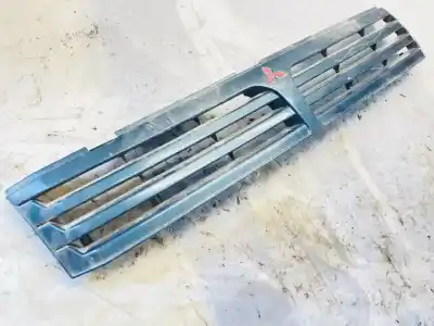 Автозапчастина б/у передня решіта для MITSUBISHI SPACE WAGON (N80/N90) 2.4 GLX Посилання на OEM IAM   