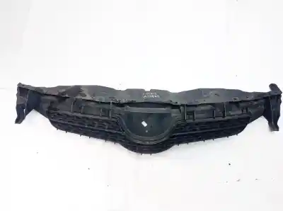 Second-hand car spare part front grille for toyota auris, i e15 2006.10 - 2012.10 2.0l 93kw d-4d 2006.10 - 2012.10 oem iam references 5311102390