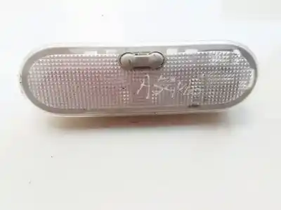 Peça sobressalente para automóvel em segunda mão luz interior por renault twingo (co6) 1.2 (c066/67/68) referências oem iam 820007436