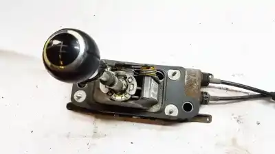 Gebrauchtes Autoersatzteil SCHALTHEBEL zum VOLKSWAGEN PASSAT VARIANT (3C5)  OEM-IAM-Referenzen 3C0711049M  00252883C0