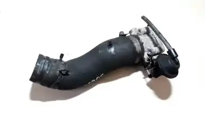 Pièce détachée automobile d'occasion boitier de papillon pour hyundai i30 1.6 crdi cat références oem iam 351002xxxx