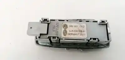 Автозапчасти б/у внутренний свет за volkswagen passat variant (3b6) 2.5 v6 tdi ссылки oem iam 3b0951172d  2ja00810642