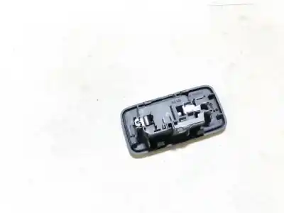 Second-hand car spare part interior light for toyota corolla (_e12_) 1.4 vvt-i (zze120_) oem iam references 8125005010  81250-05010