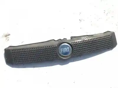 Peça sobressalente para automóvel em segunda mão grelha frontal por fiat panda (169) 1.1 8v referências oem iam 735314236