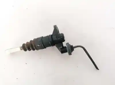 Second-hand car spare part clutch cylinder for volkswagen passat variant (3b5) 1.9 tdi oem iam references 8e1721401