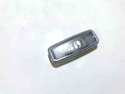 Pezzo di ricambio per auto di seconda mano Luce Interna per AUDI A3 (8L) 1.9 TDI Ambition Riferimenti OEM IAM 8L0947105A  