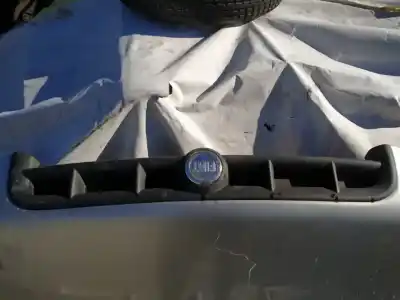 Pezzo di ricambio per auto di seconda mano griglia anteriore per fiat doblo (119) 1.9 d sx riferimenti oem iam 
