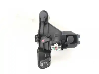 Second-hand car spare part lampholder for toyota corolla (e12) 2.0 d-4d sol berlina oem iam references   