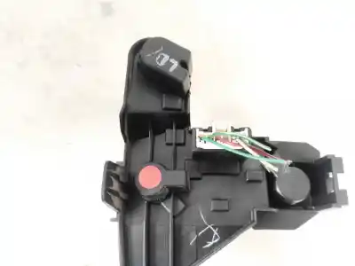 Pezzo di ricambio per auto di seconda mano portalampada per toyota corolla (e12) 2.0 d-4d sol berlina riferimenti oem iam   