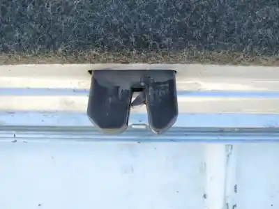 Pezzo di ricambio per auto di seconda mano baule / serratura del cancello per audi 100 avant (c4) 2.5 tdi riferimenti oem iam 